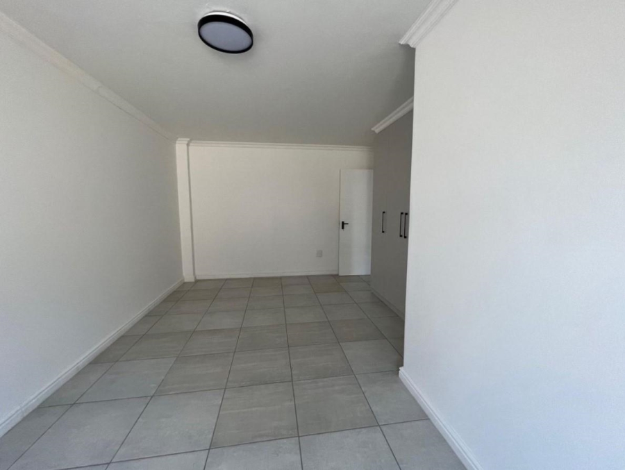 5 Bedroom Property for Sale in Wavecrest Eastern Cape